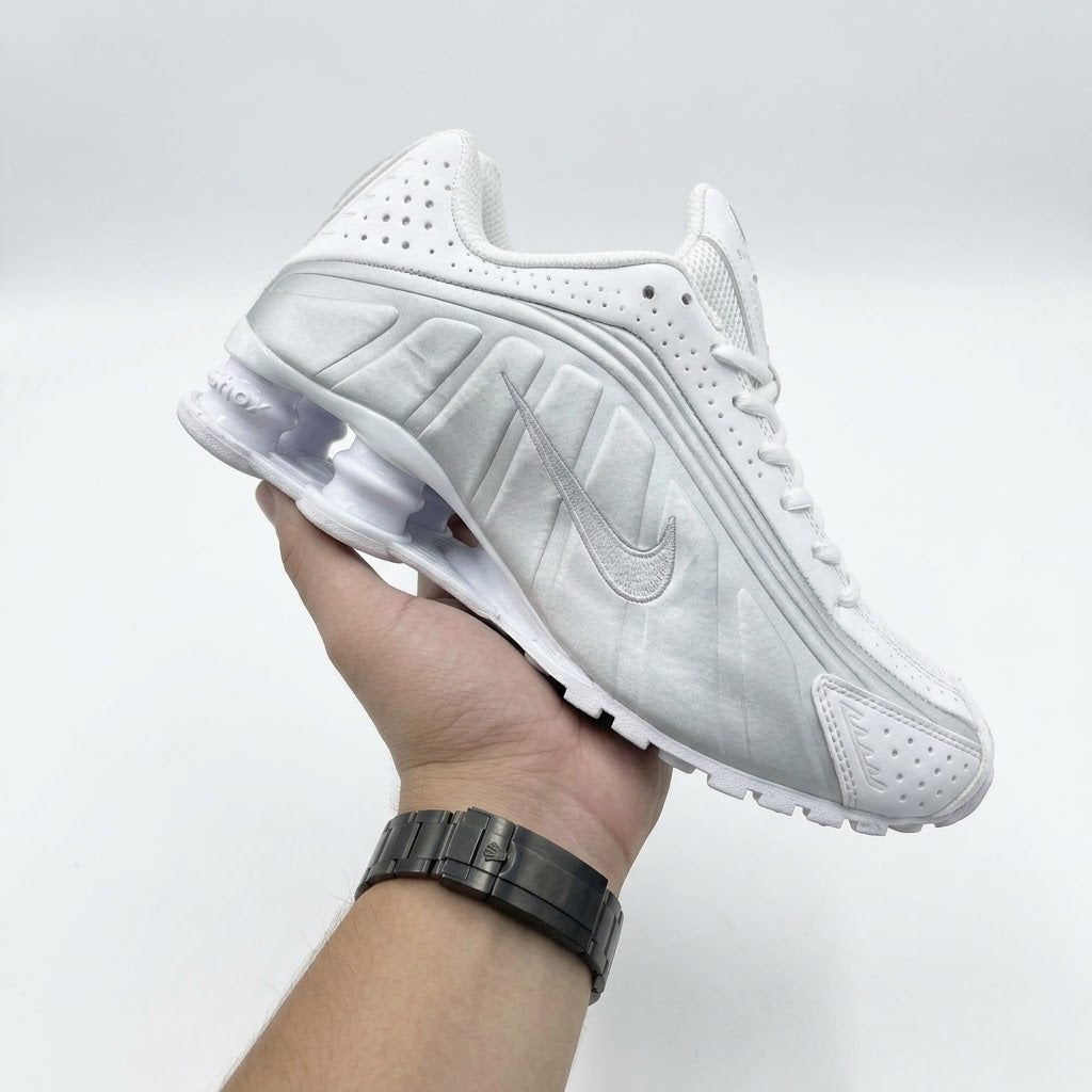 Nike Shox R4