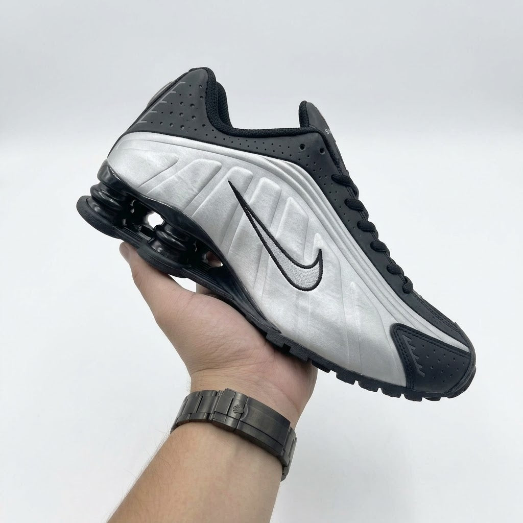 Nike Shox R4