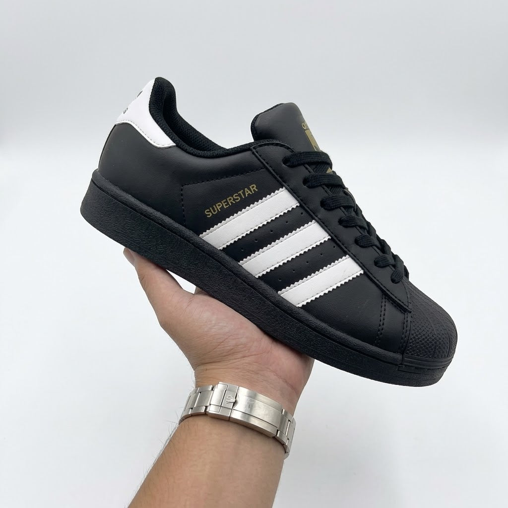 adidas Superstar