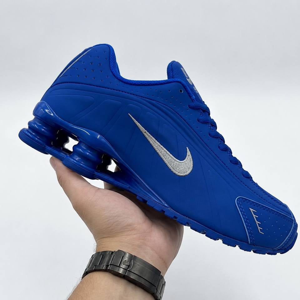 Nike Shox R4